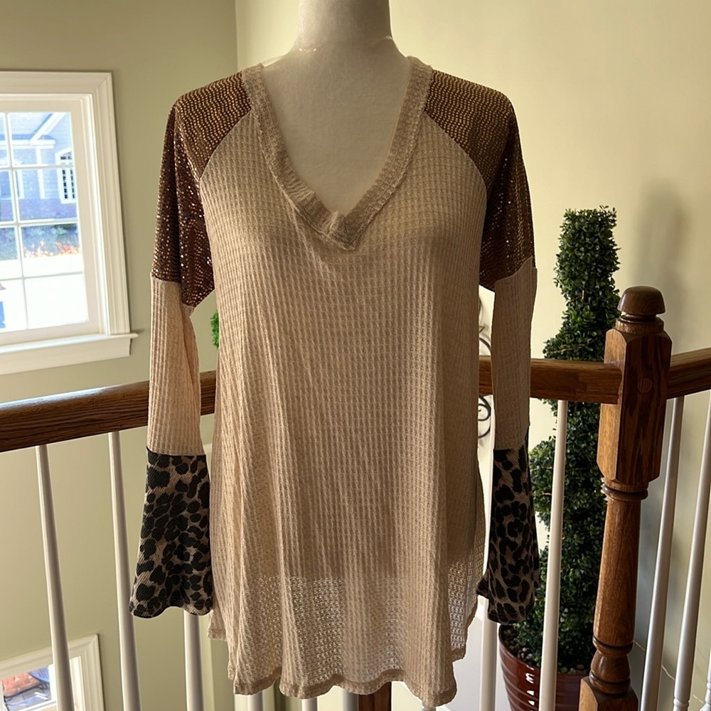 Lovely Melody Patchwork Leopard Sequin Waffle Top… - image 2